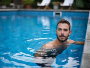 Calculer surface piscine pour connaître les besoins en chauffage et couverture